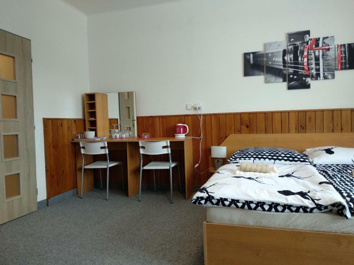 Prazdninovy Dum Na Panorame Hotel Jachymov Ngoại thất bức ảnh